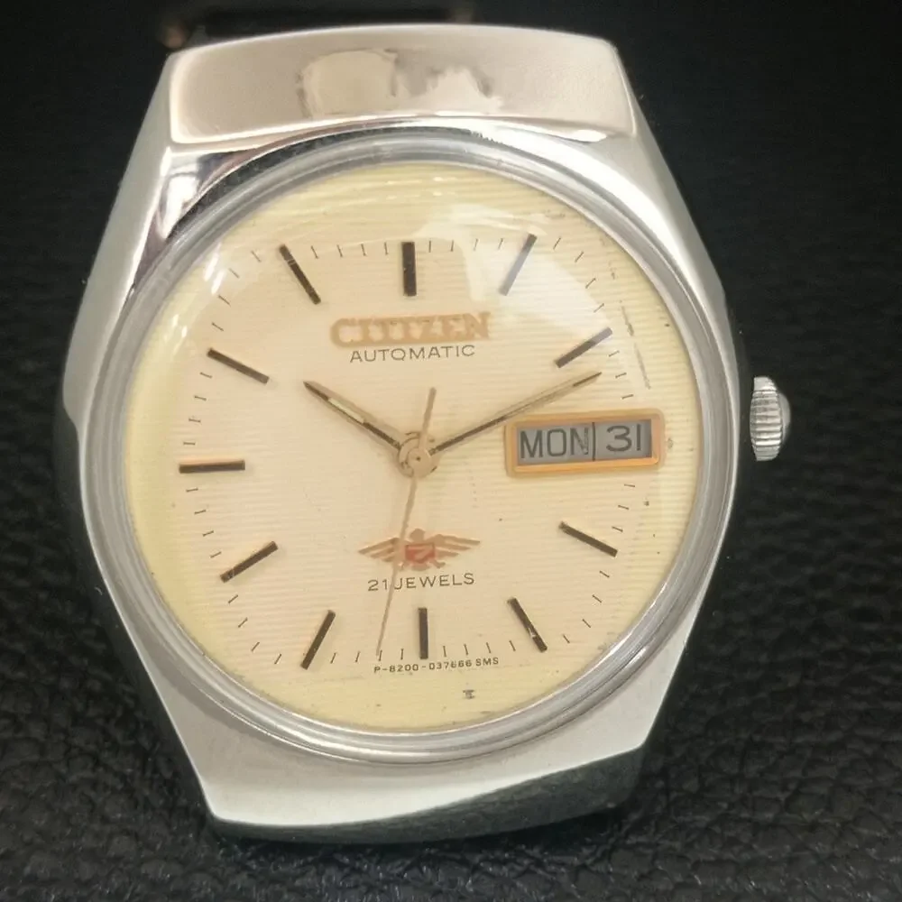 Vintage 1980 Citizen Automatic Mens Silver Watch W/daydate & Gold accents
